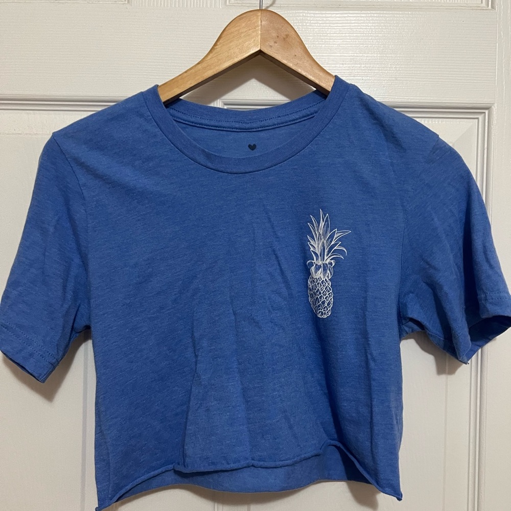 Athletic crop top